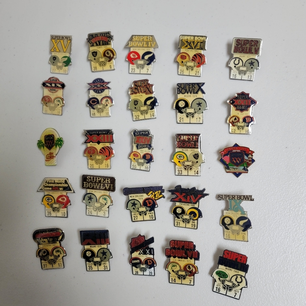 Super Bowl Vintage Collectors Pin Lapels Bundle Of 25.
